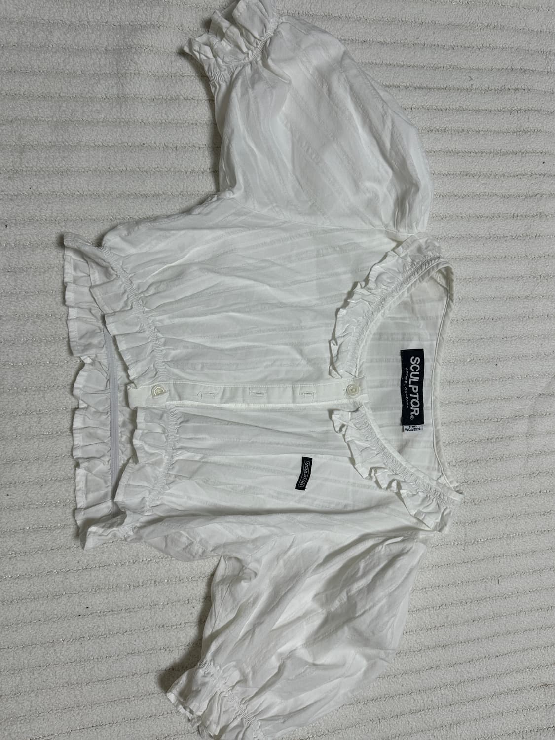 스컬프터 Ruffle Eyelet Crop Blouse White 상품이미지5