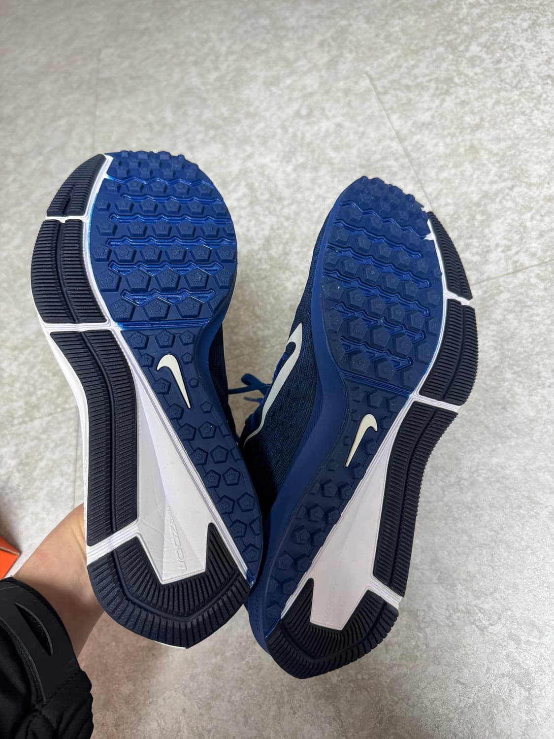 나이키 줌 윈플로 5 상품이미지4