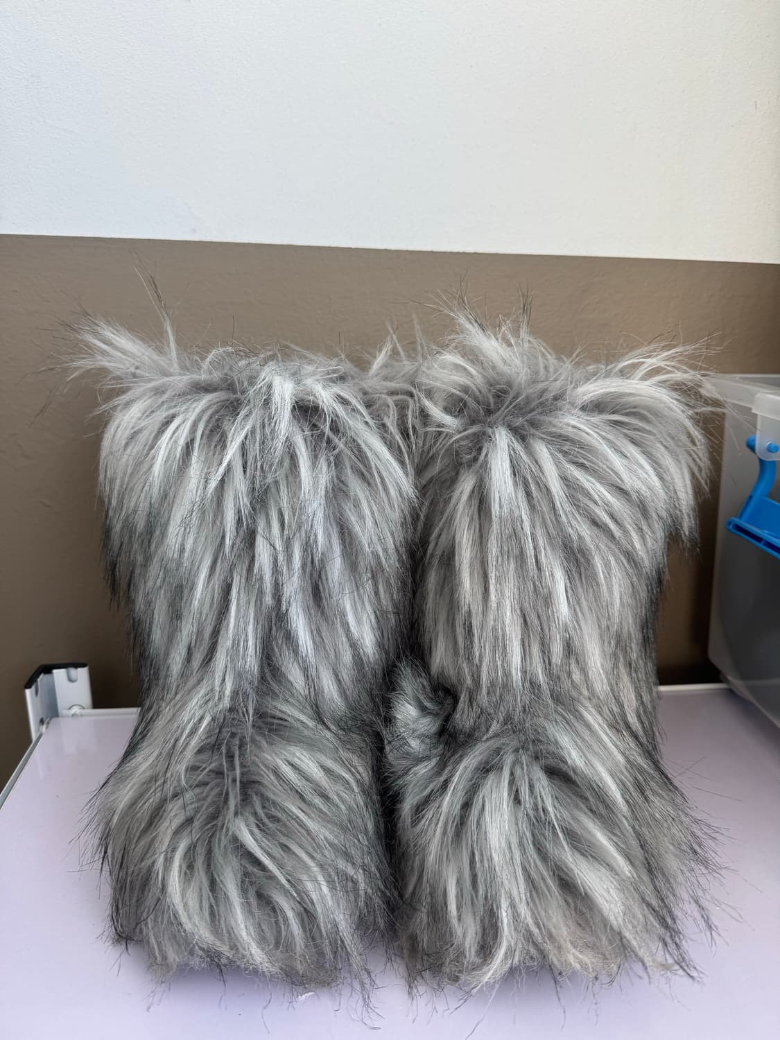 회색 털 부츠 상품이미지1