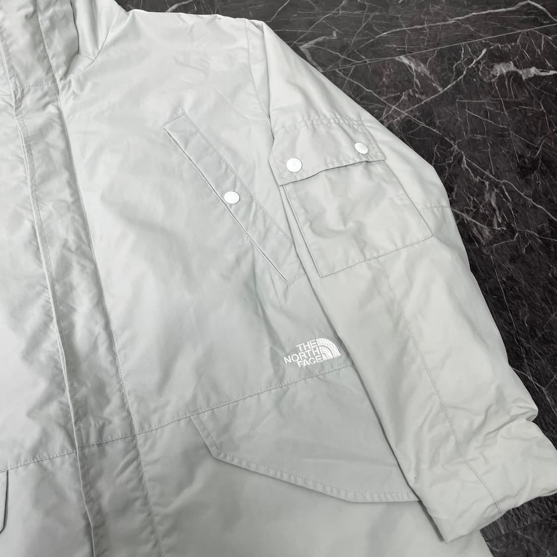L 노스페이스 화이트라벨 센터로고 하이넥 테크자켓 상품이미지6