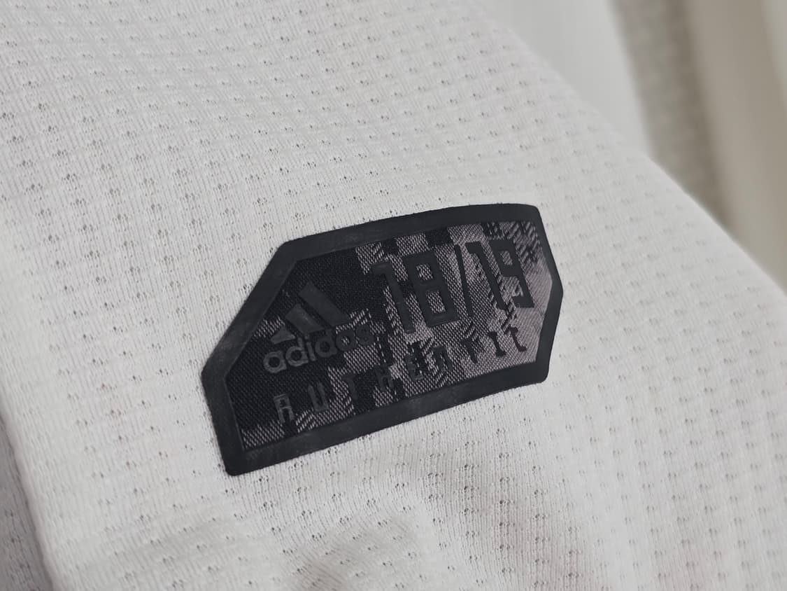 18-19 레알마드리드 홈 어센틱 긴팔 세르히오 라모스 상품이미지5