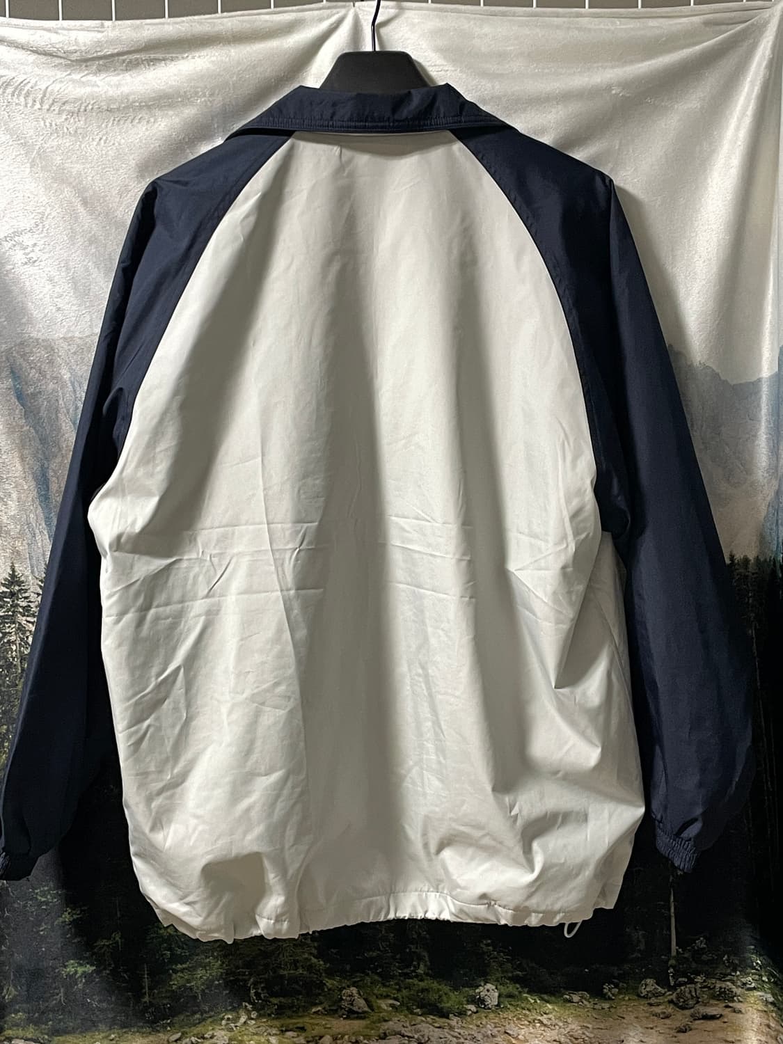 105XL 아식스 화이트/네이비 올드스쿨 바람막이 상품이미지9