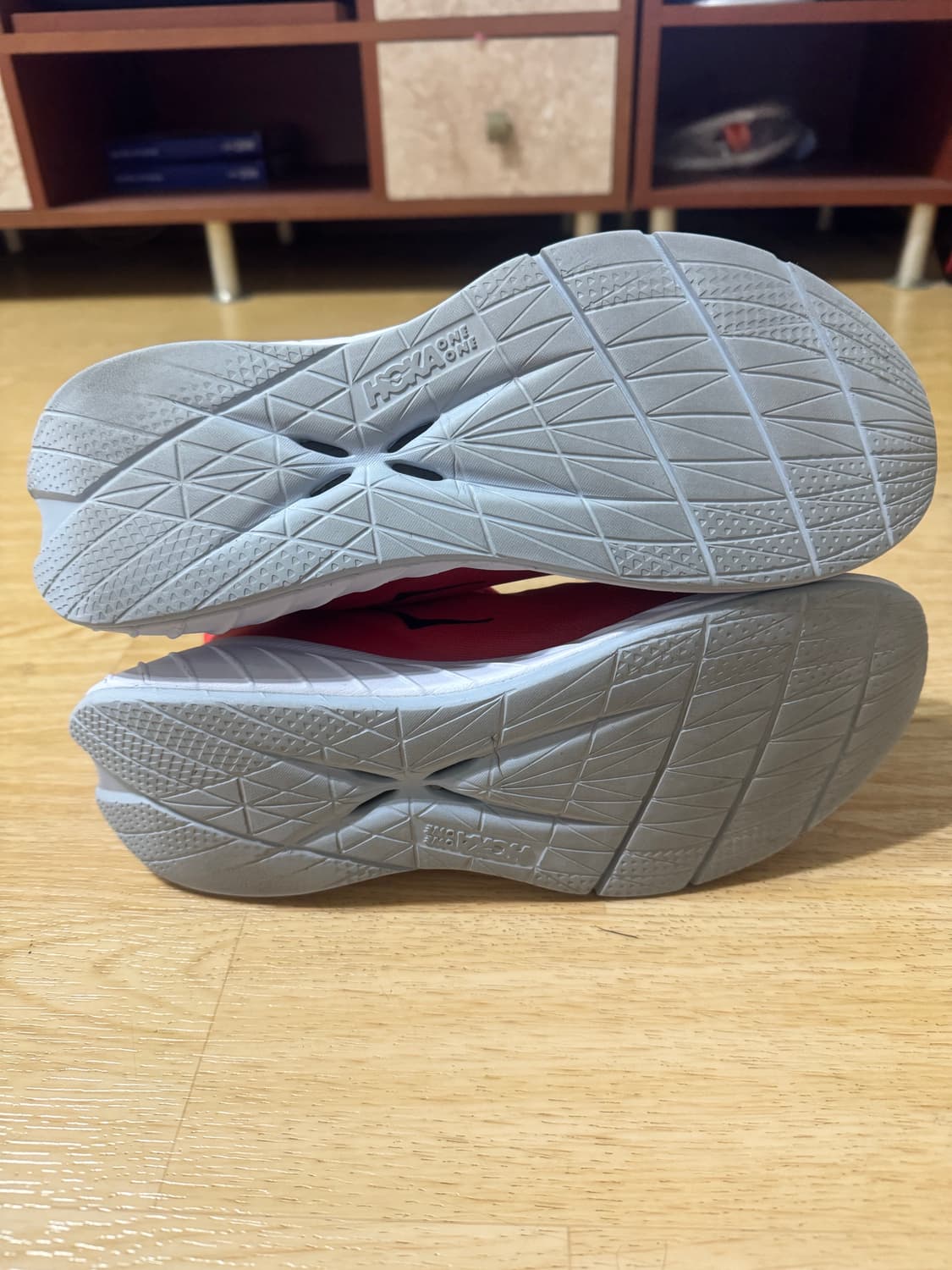 호카오네오네 러닝화 카본X2 (260cm) 상품이미지7