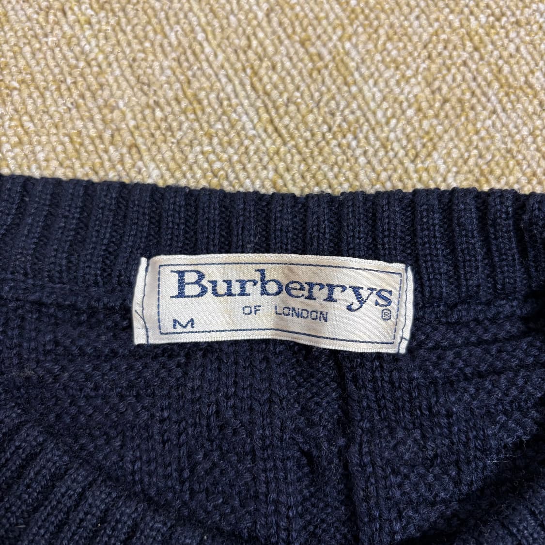 90s 빈티지 버버리 크레스트로고 케이블니트(M) 상품이미지5