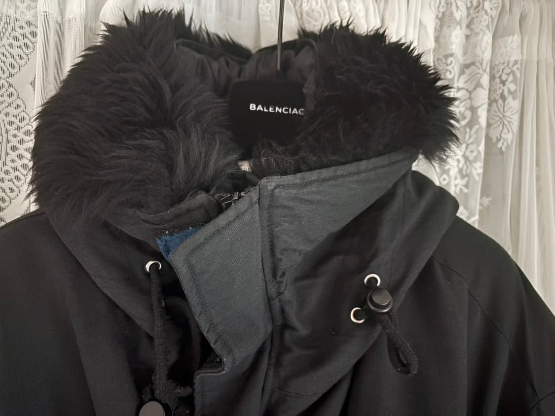 캐나다구스 X 베트멍 콜라보 GD 패딩 블랙 상품이미지3