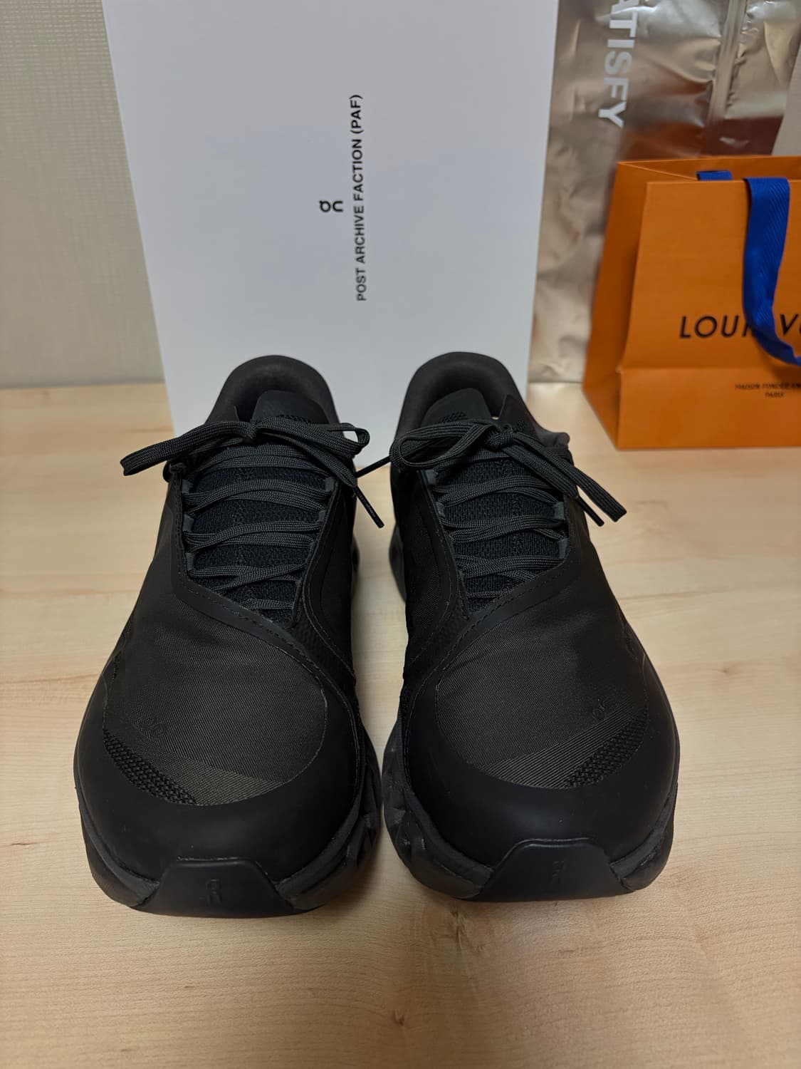 온러닝 X 포스트 아카이브팩션(파프) 클라우드몬스터2 상품이미지3