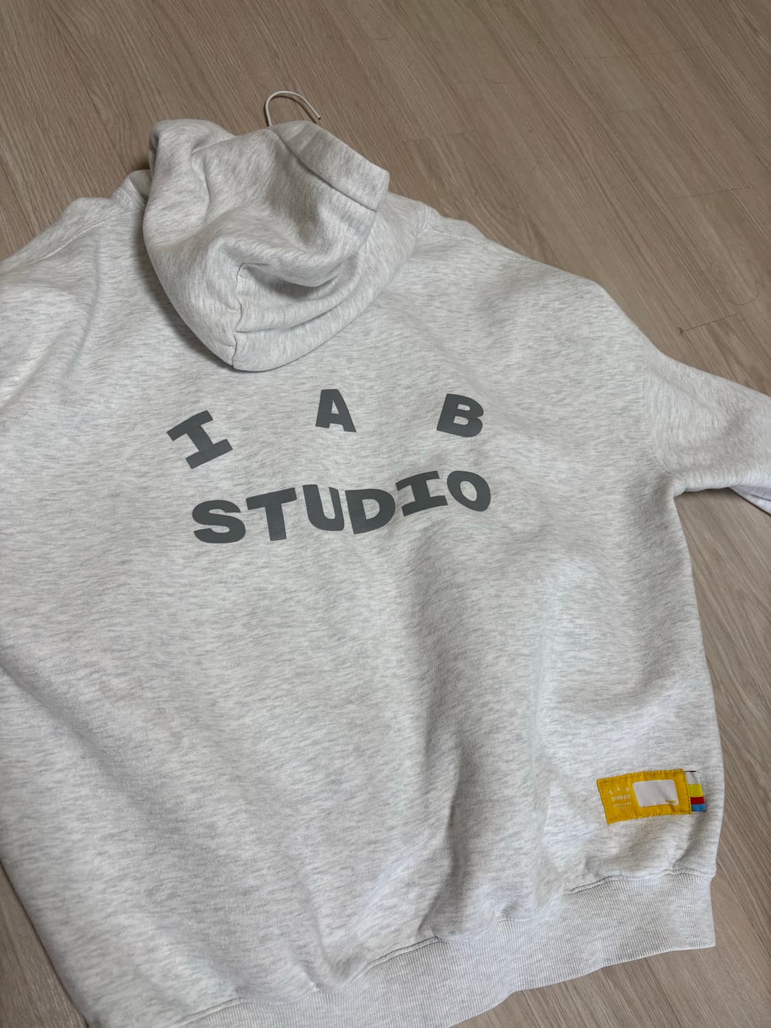 아이앱스튜디오 라이트그레이 후드티 2xl 상품이미지2