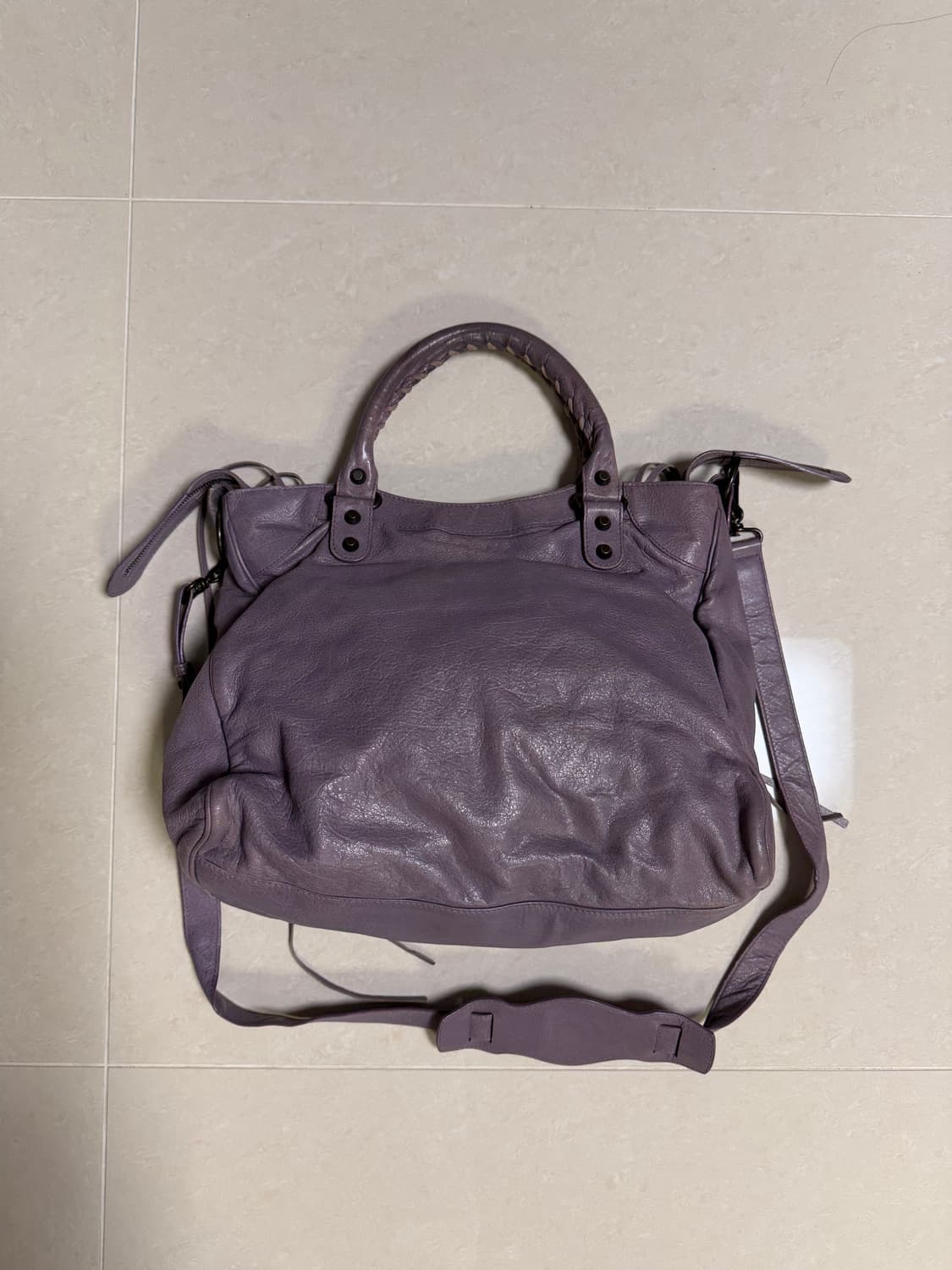 발렌시아가 시티 모터백 상품이미지10