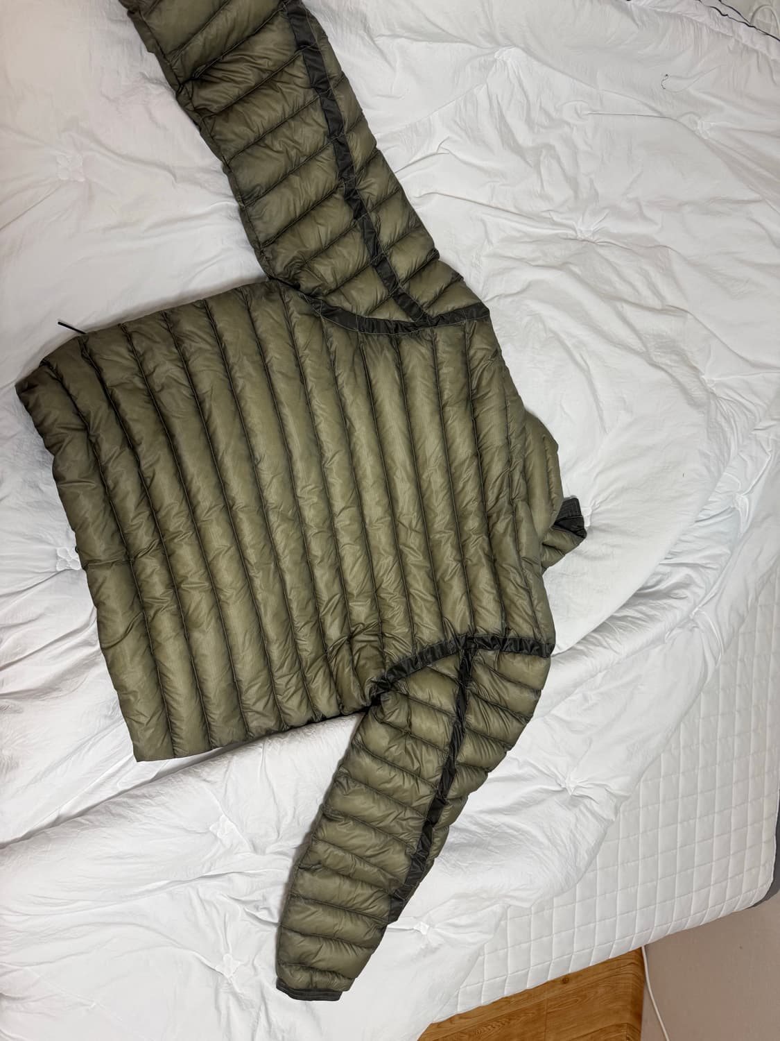 CP컴퍼니 dd쉘 경량패딩 상품이미지6