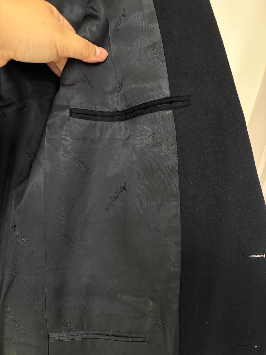 아큐아스쿠텀 캐시미어 100% 금장 코트 블랙 상품이미지7