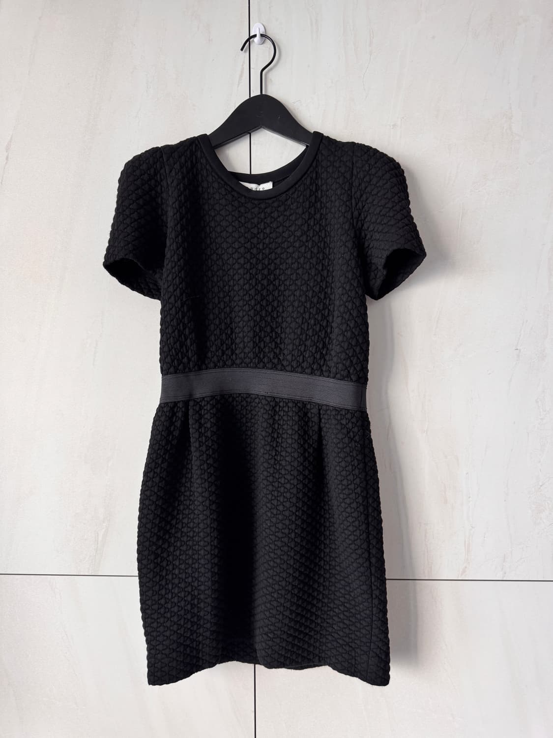새상품 컨디션sandro 블랙 텍스처 원피스 2(44,55사이즈가능) 상품이미지4