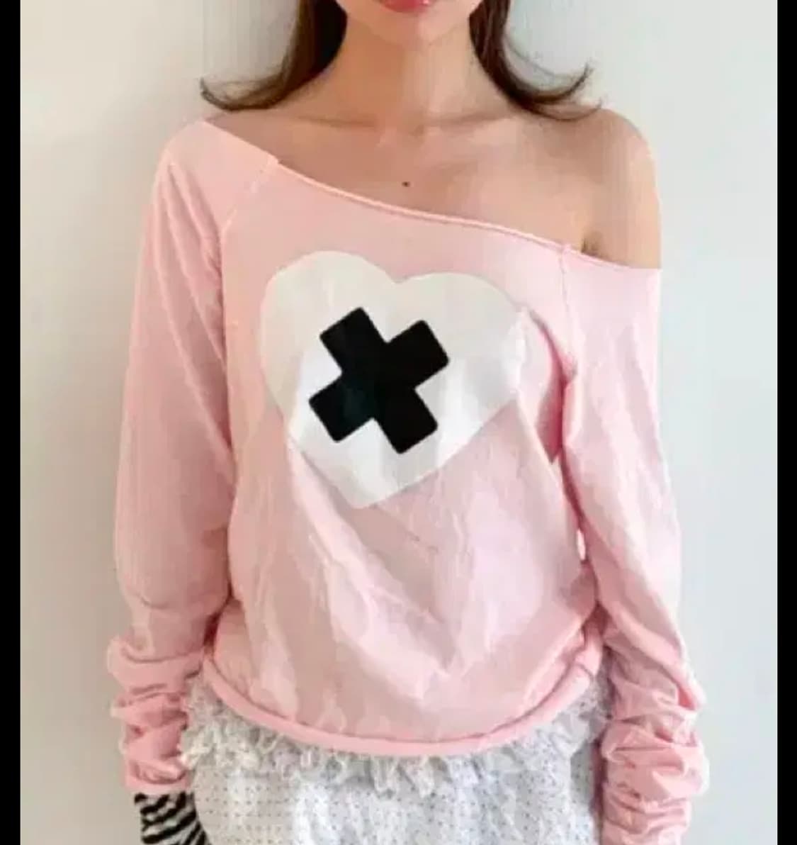 계좌거래4.2) 샵페어리 크로스 하트 컷오프 티셔츠 핑크 상품이미지1