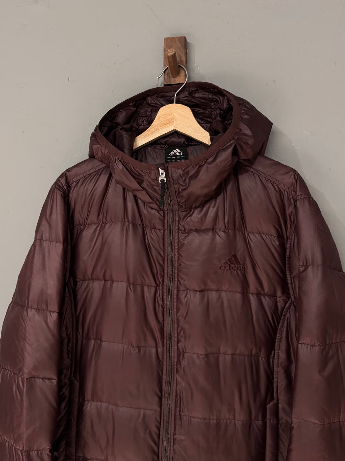 아디다스 버건디 라이트 후드 푸퍼자켓  상품이미지2