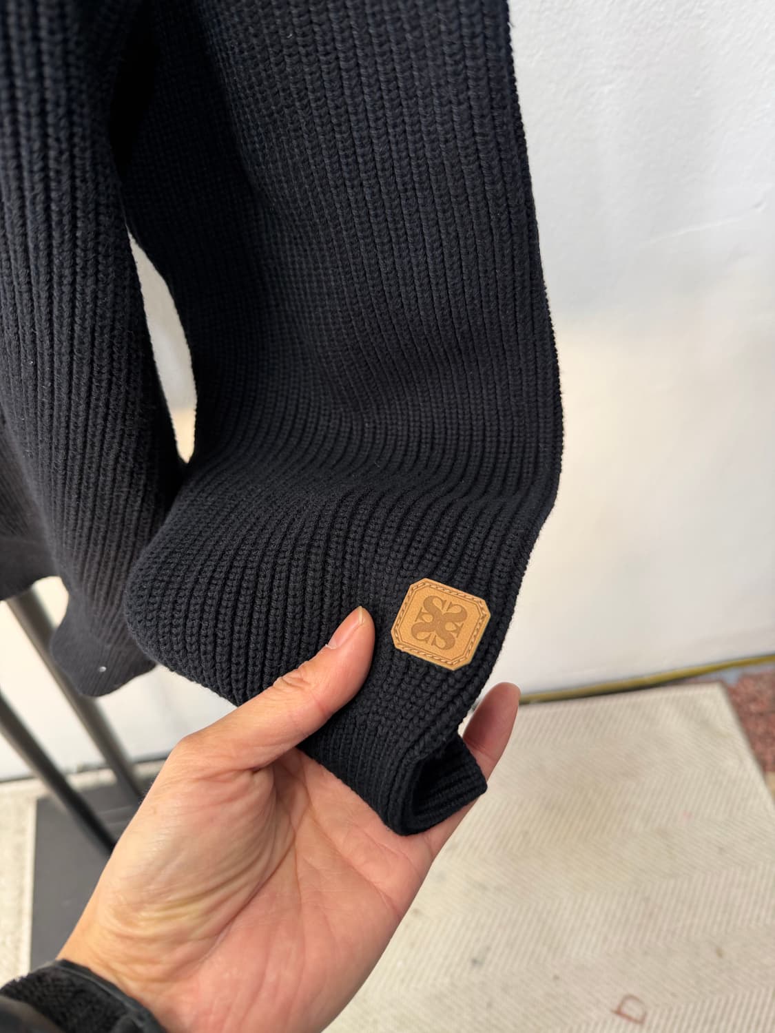 정품) Satur 세터 아폴리케 로고 캐시미어 블렌드 후드니트 L 상품이미지4