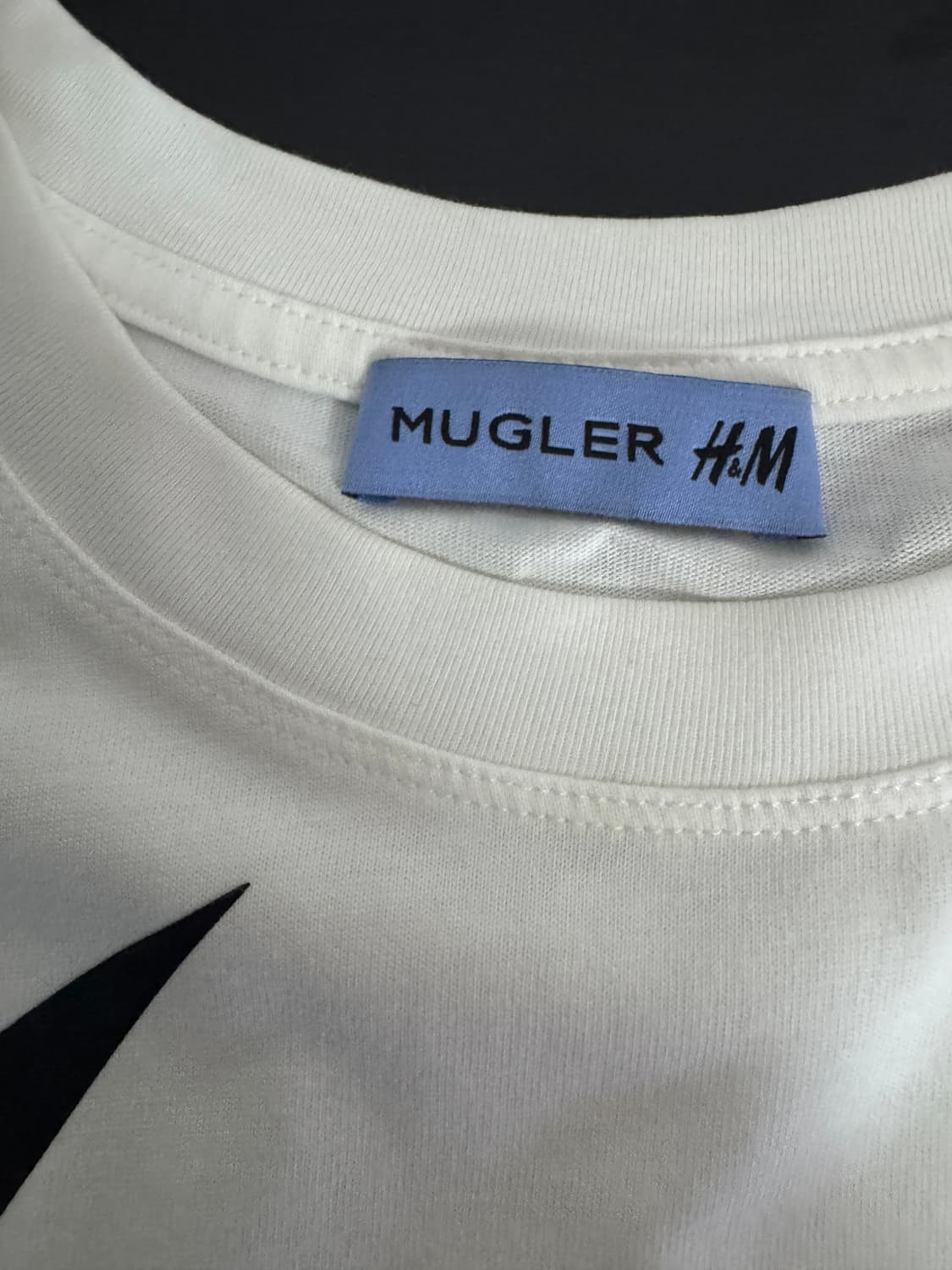 희귀!! Mugler x H&M 프린팅 오버핏 반팔 티셔츠 XL 상품이미지3