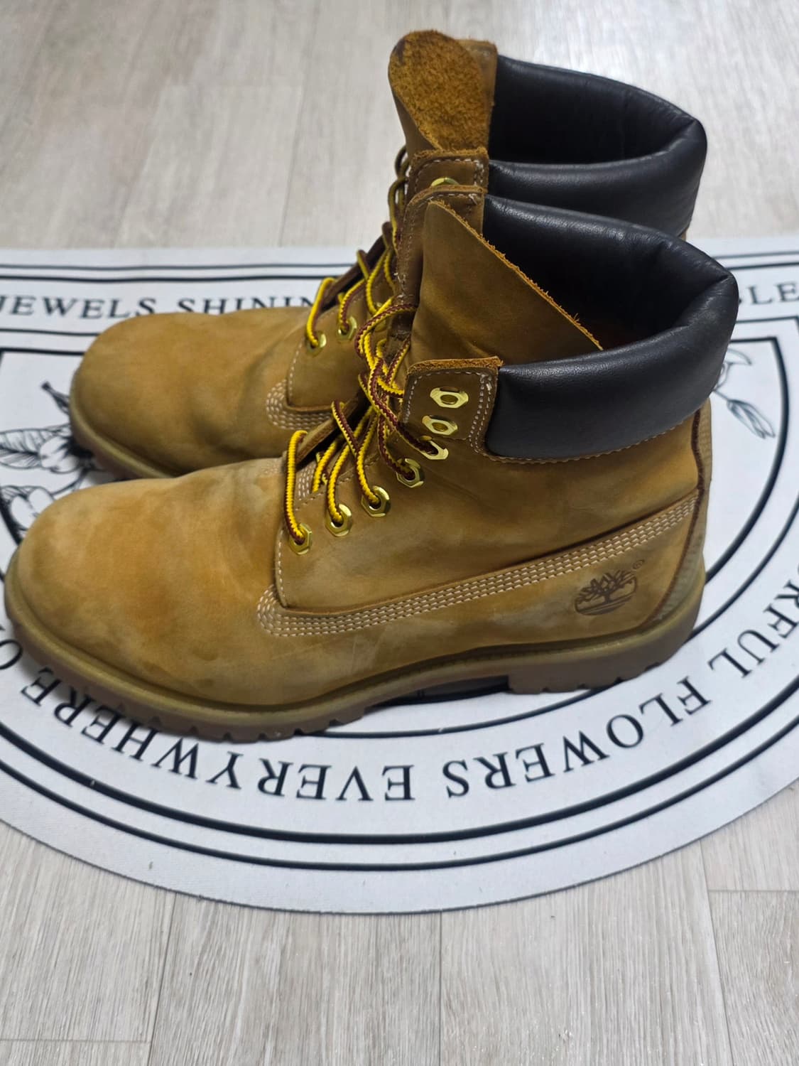 팀버랜드 6인치 누벅 프리미엄부츠(265~270) 상품이미지2