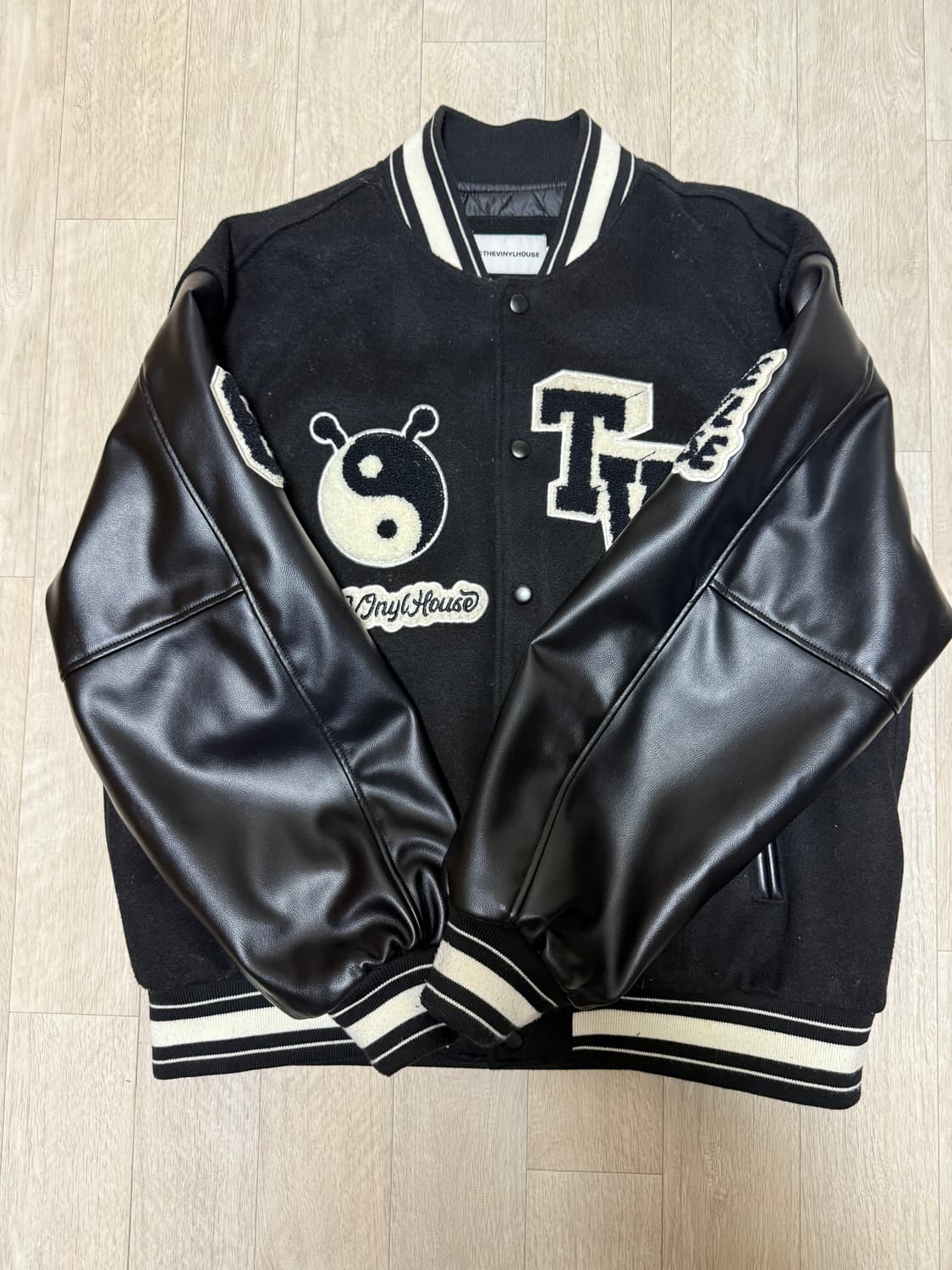 더바이닐하우스 바시티자켓 L 상품이미지2