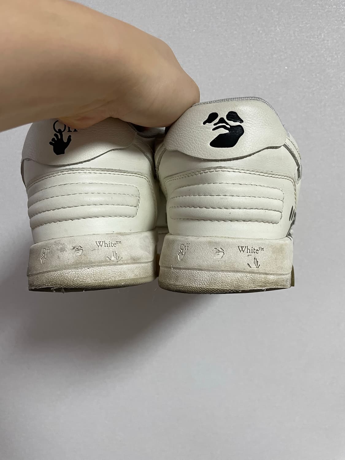 오프화이트 아웃 오브 오피스 스니커즈 상품이미지4