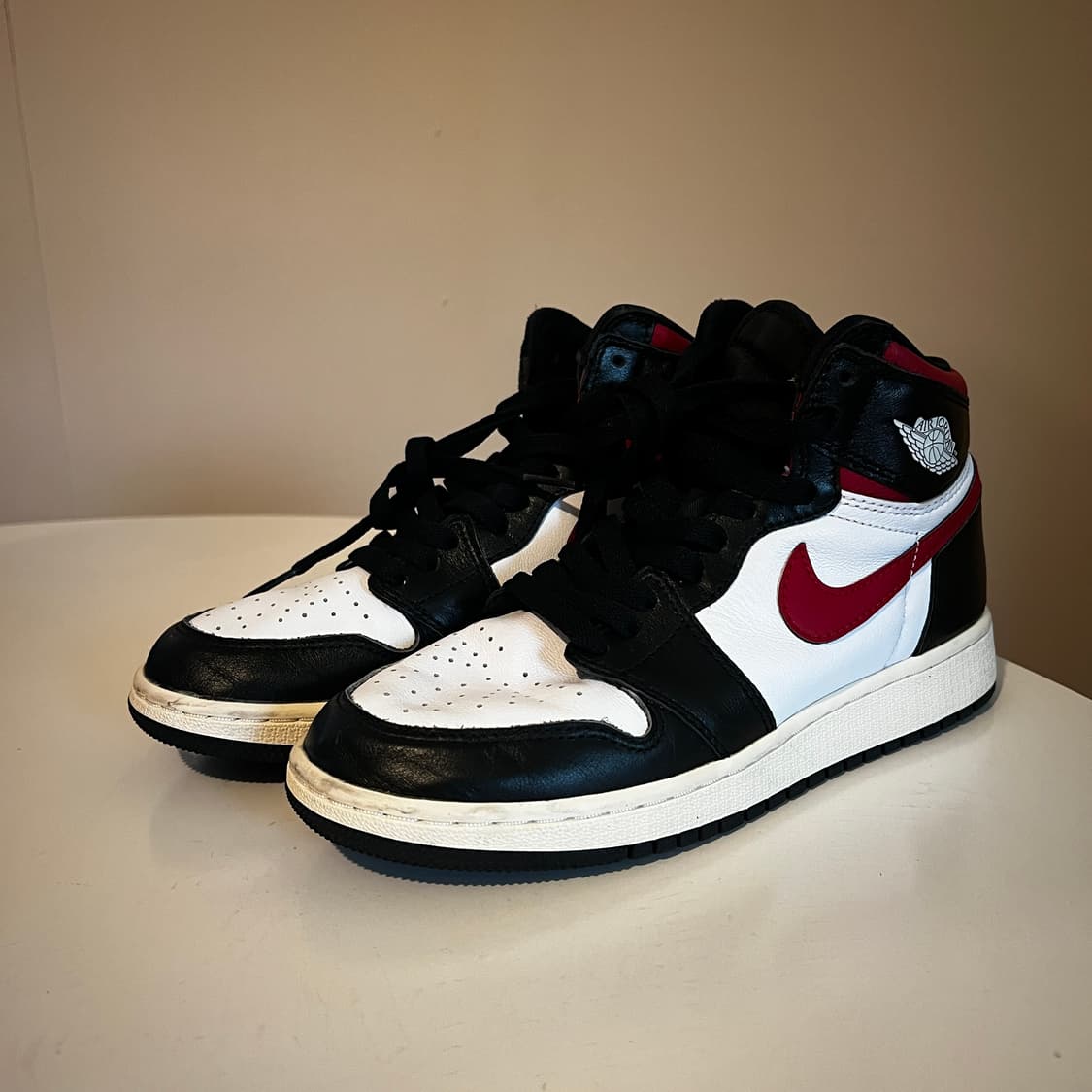 나이키 에어 조던 1 레트로 하이 OG 짐레드 상품이미지1