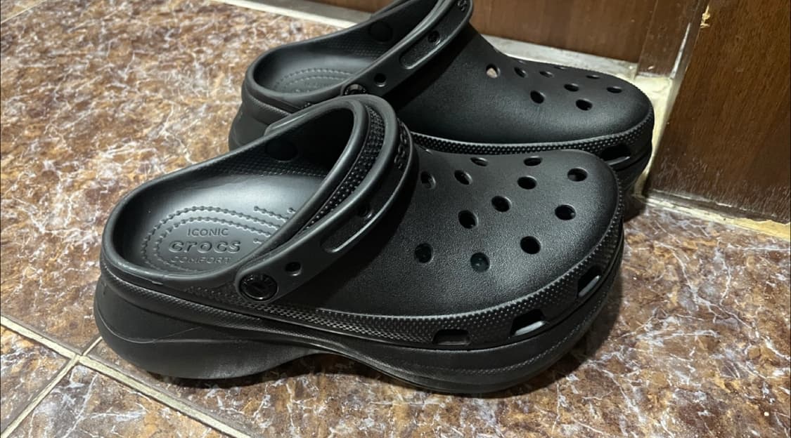 CROCS 크록스 플랫폼 클로그 블랙 250 상품이미지1