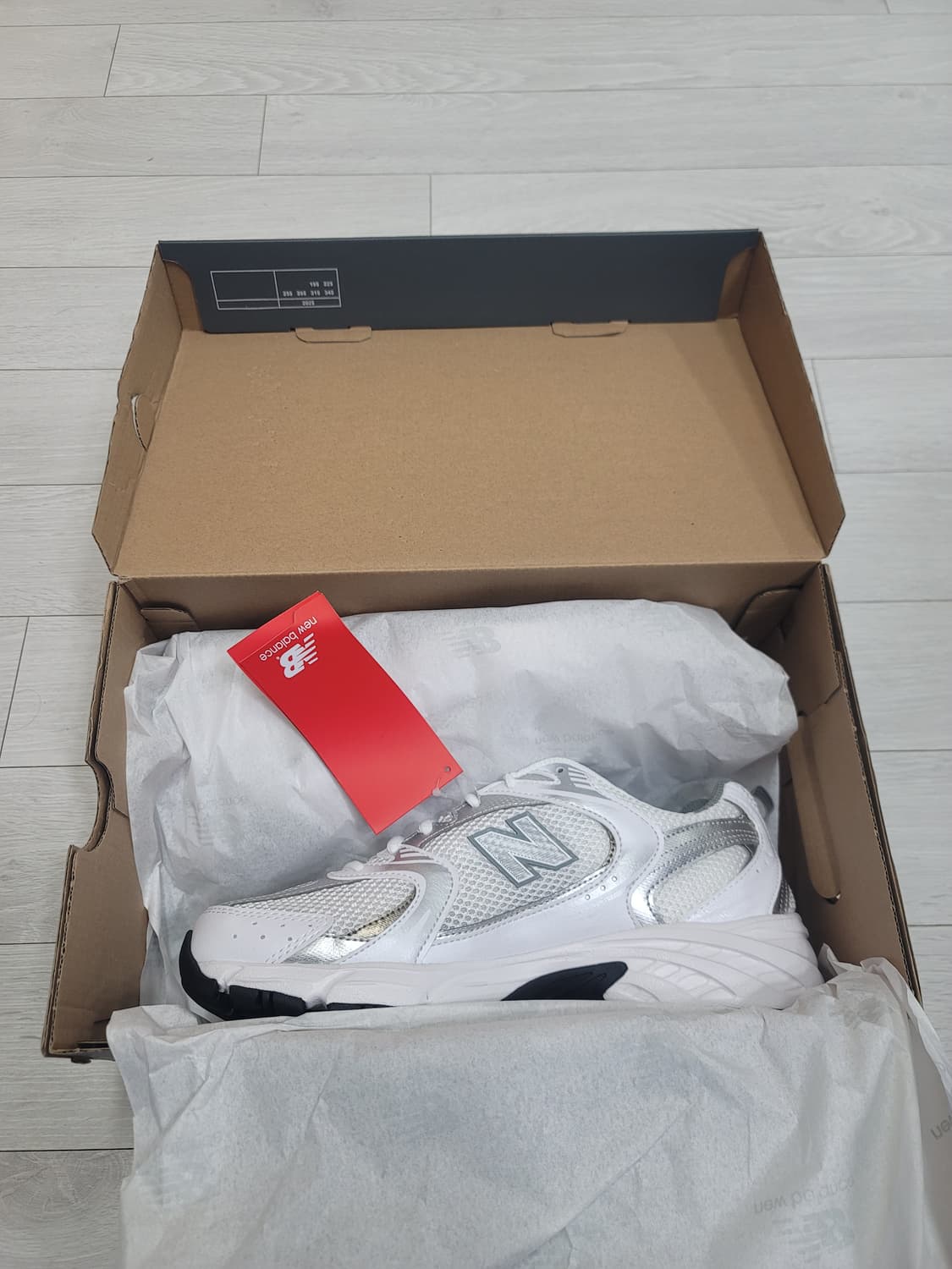 (265)뉴발란스 530 화이트 실버[대전 직거래도 가능] 상품이미지3