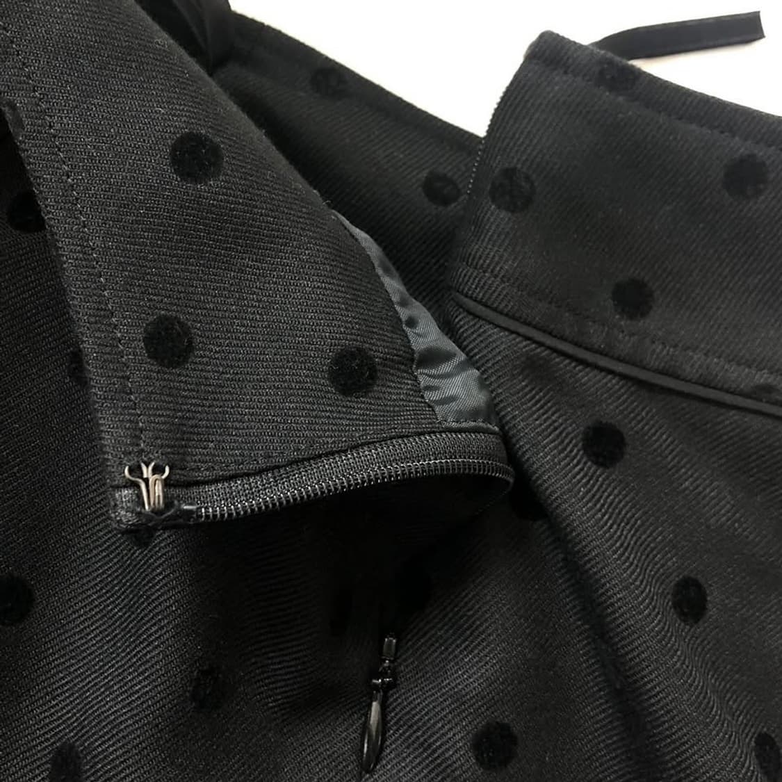 다크 차콜 도트 스커트 상품이미지10