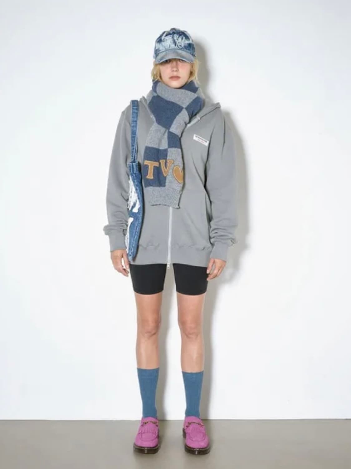 더뮤지엄비지터 패브릭 후드집업 블루그레이 상품이미지3