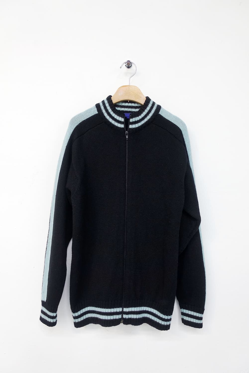 빔즈 니트 집업 상품이미지4