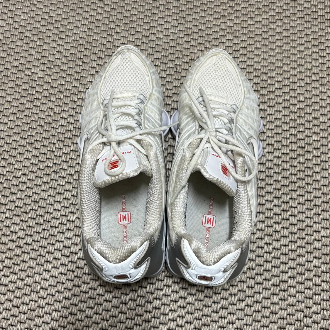 나이키 샥스TL 화이트 235 상품이미지4