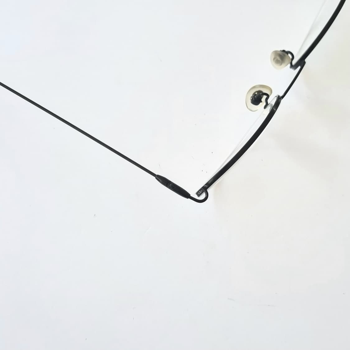 데드스탁 초경량 오벌형 반무테  안경테  568 상품이미지7