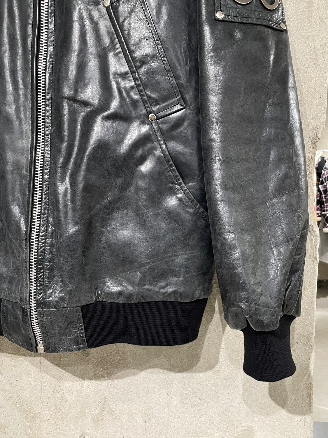 무스너클 차콜 그레이 레더 자켓 상품이미지5