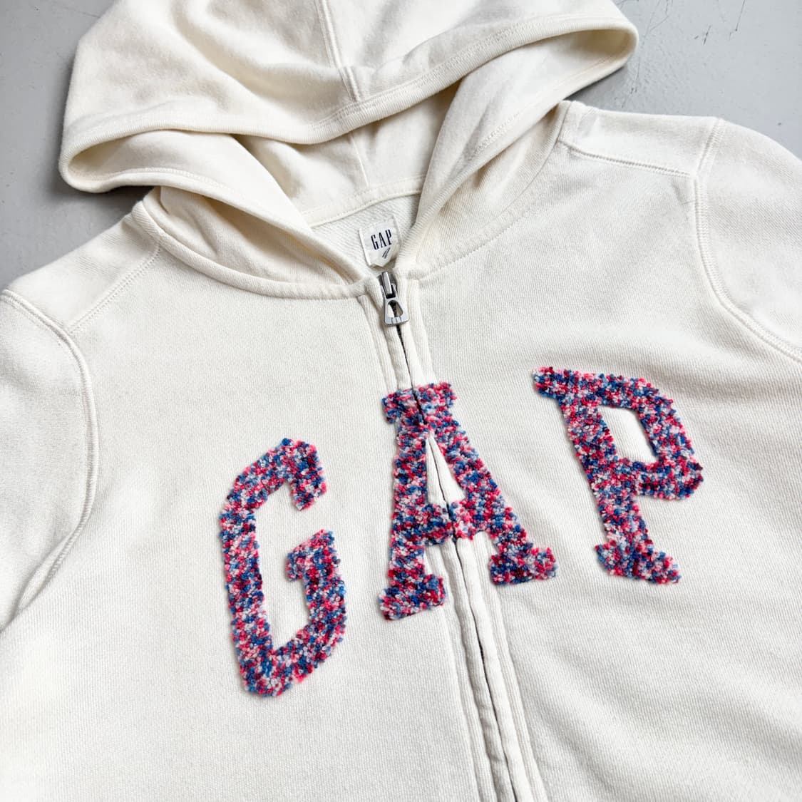 갭 빅로고 후드집업 상품이미지3