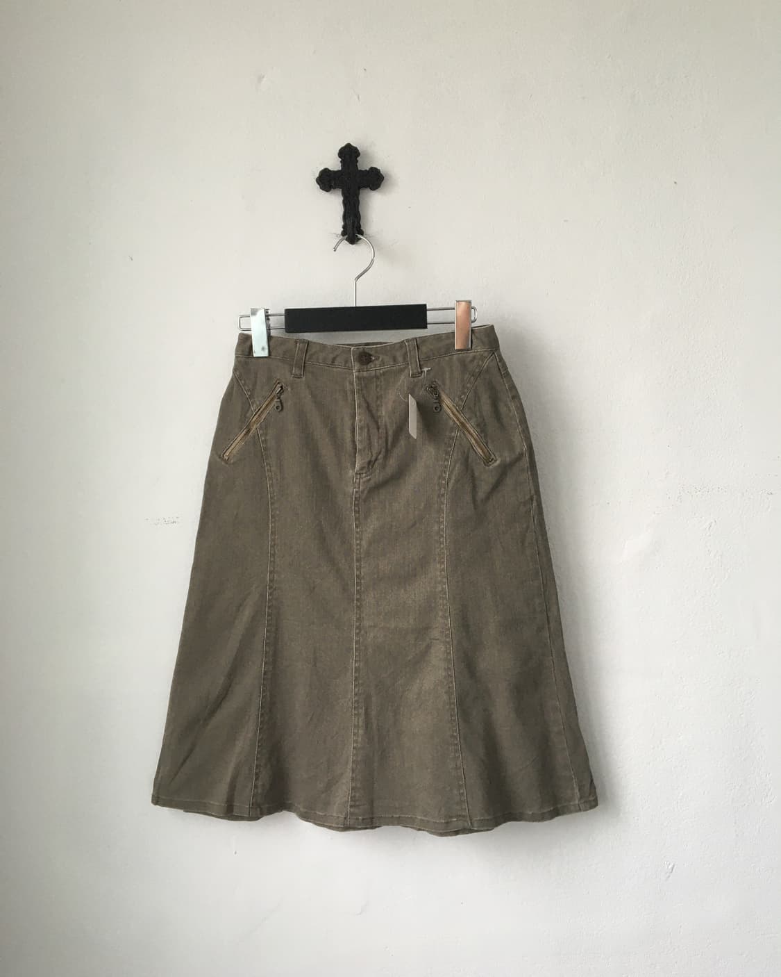 Line detail mid iskirt 상품이미지1