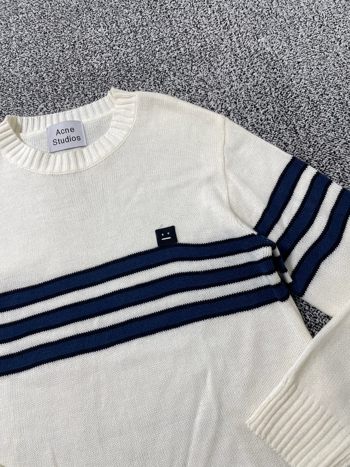 빈티지9. 아크네스튜디오 4 라인 스트라이프 페이스 패치 니트 스웨터  상품이미지2