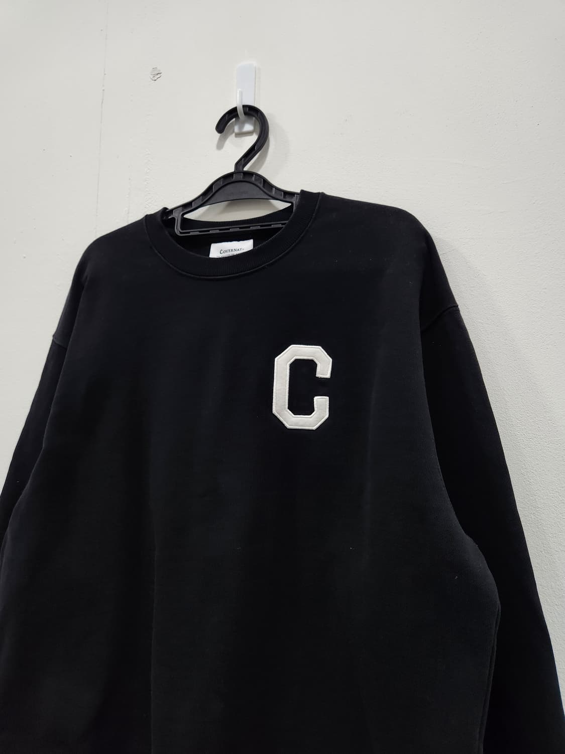 커버낫 C 로고 크루넥 블랙 맨투맨 남성 105사이즈 상품이미지2