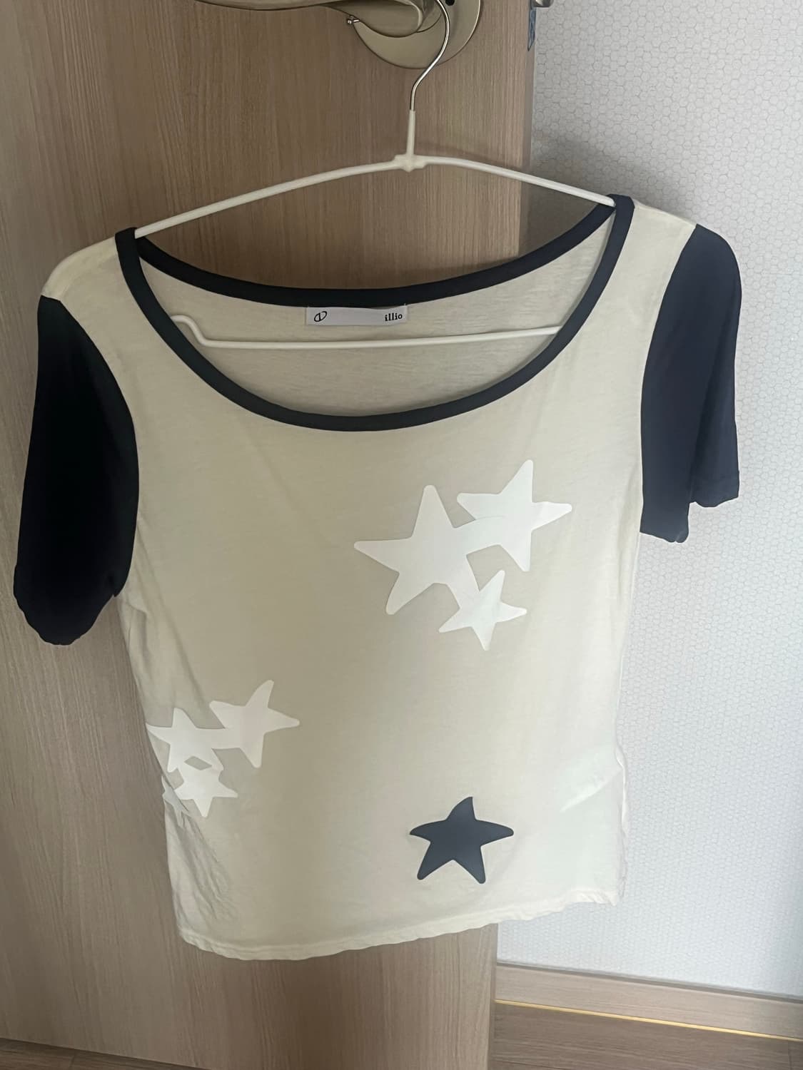 일리오 White star ringer top 상품이미지5