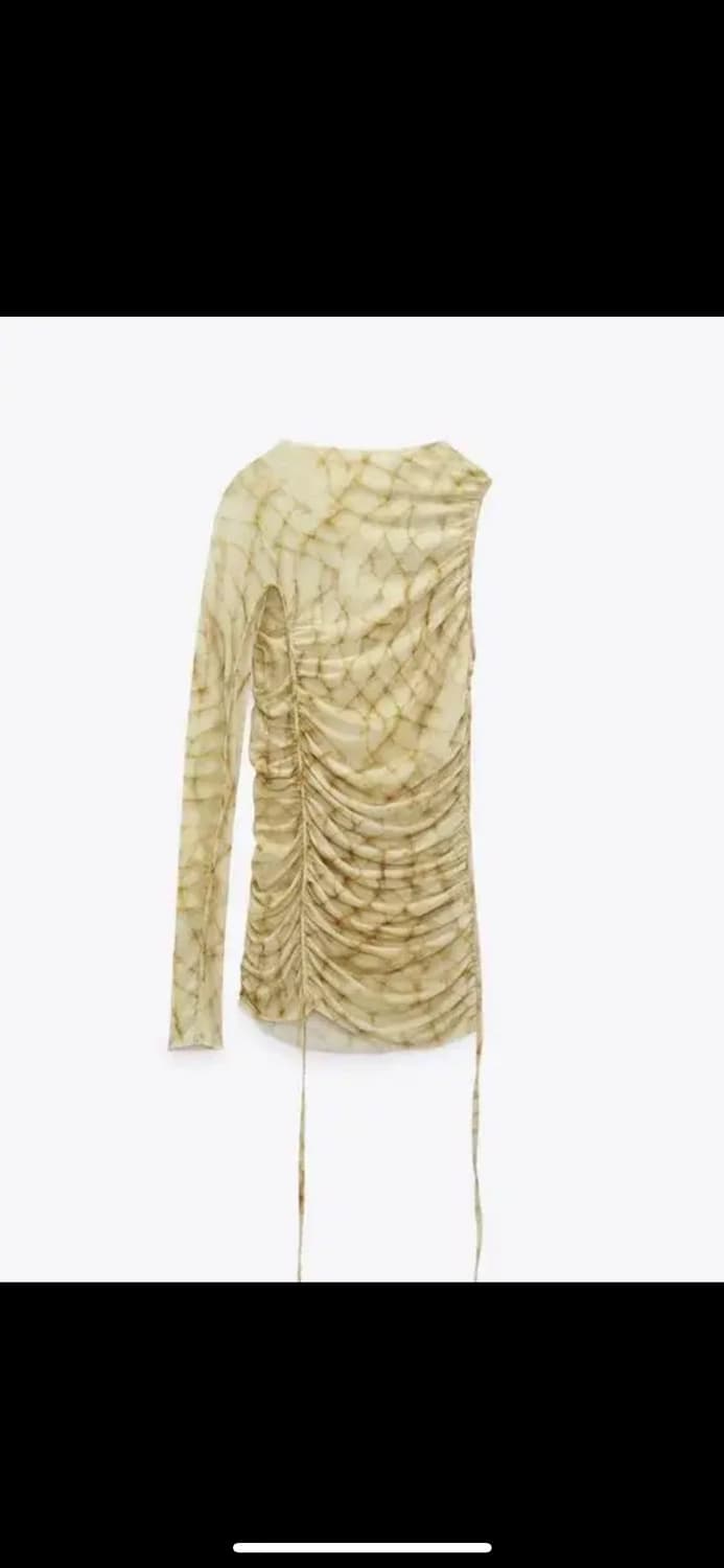 자라 언밸런스 튤 패턴 탑 xs 상품이미지5