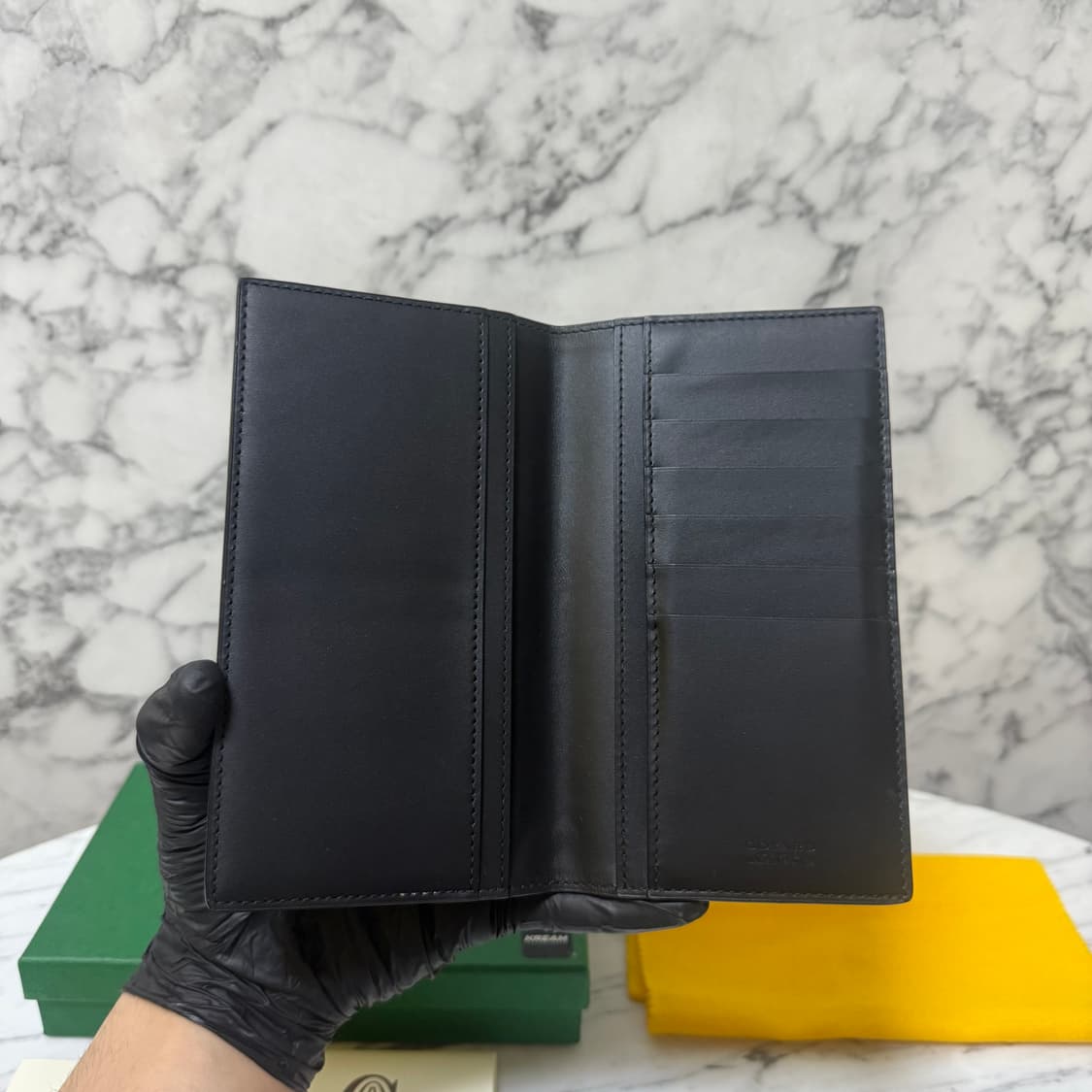 고야드 생로슈 장지갑
블랙 상품이미지7