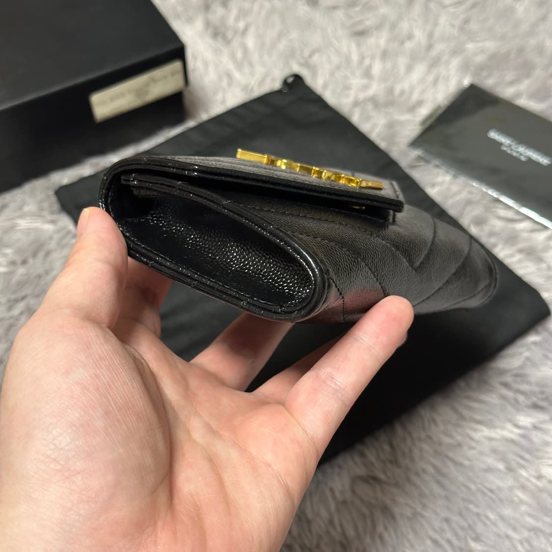 [풀구성] 입생로랑 마틀라세 엔벨로프 중지갑 블랙 상품이미지6