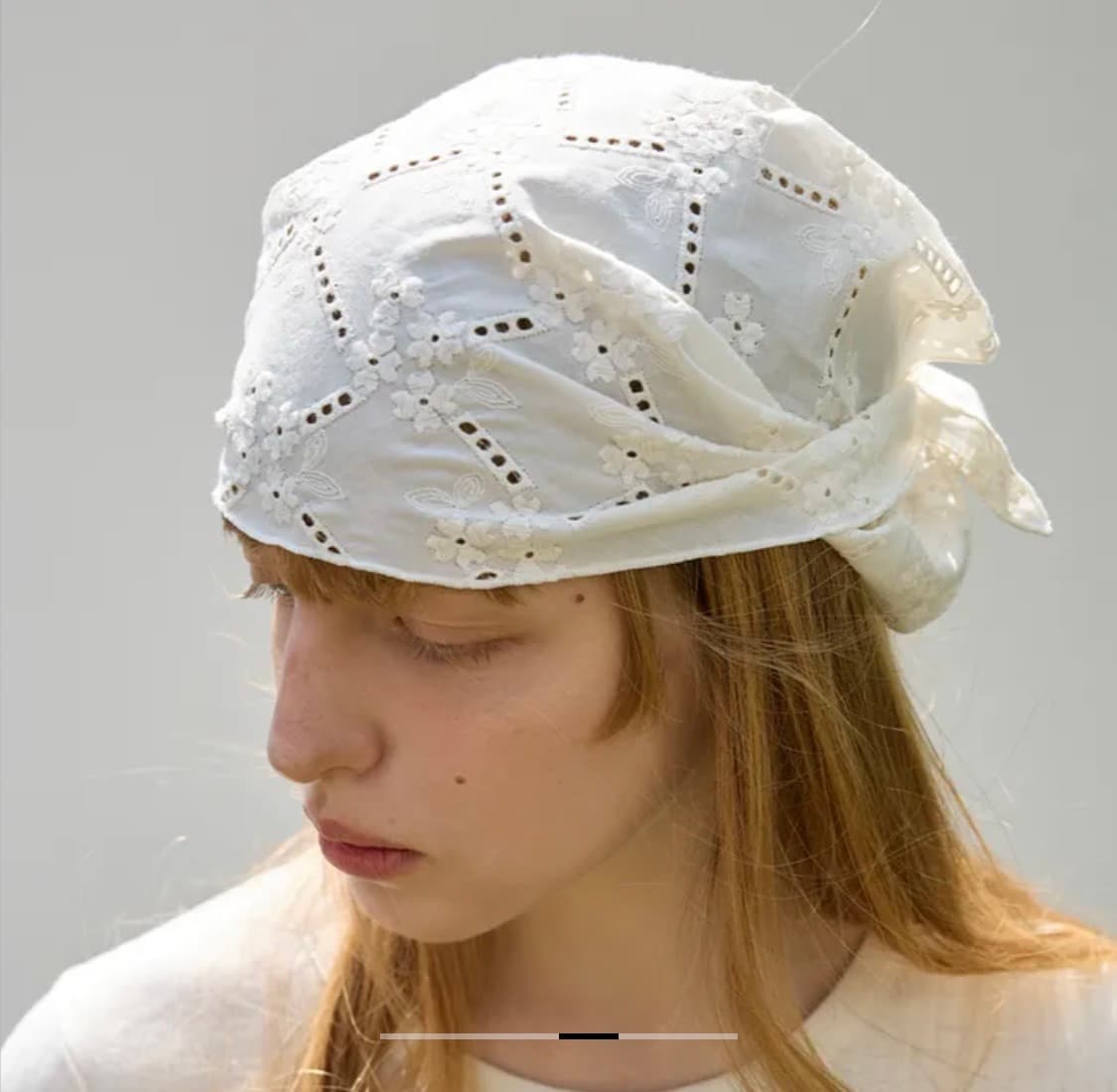 펀프롬펀 Embroidered Lace Scarf 상품이미지1