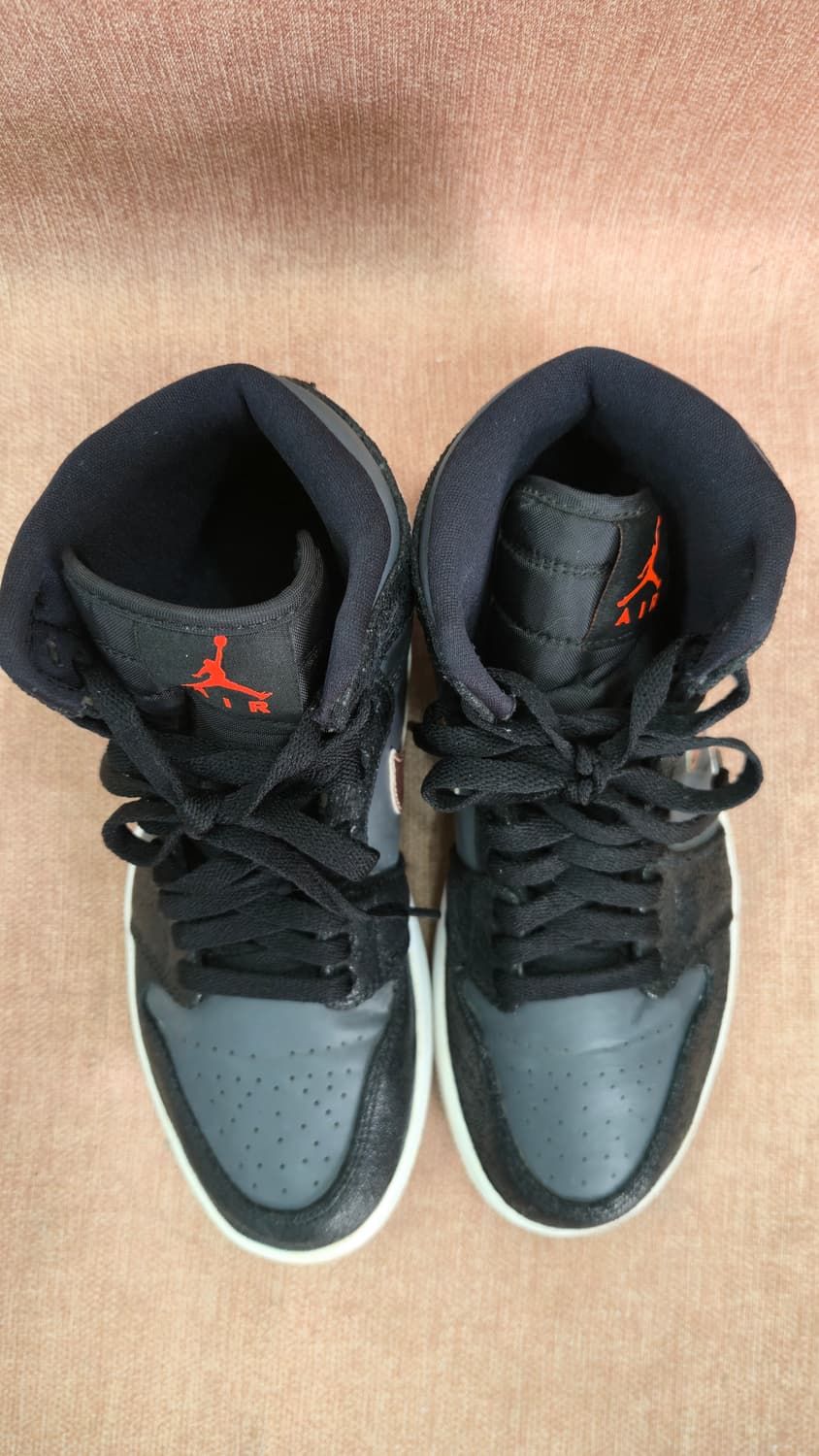 나이키 250mm- 상태최상 에어조던 1 미드 블랙/그레이 상품이미지2