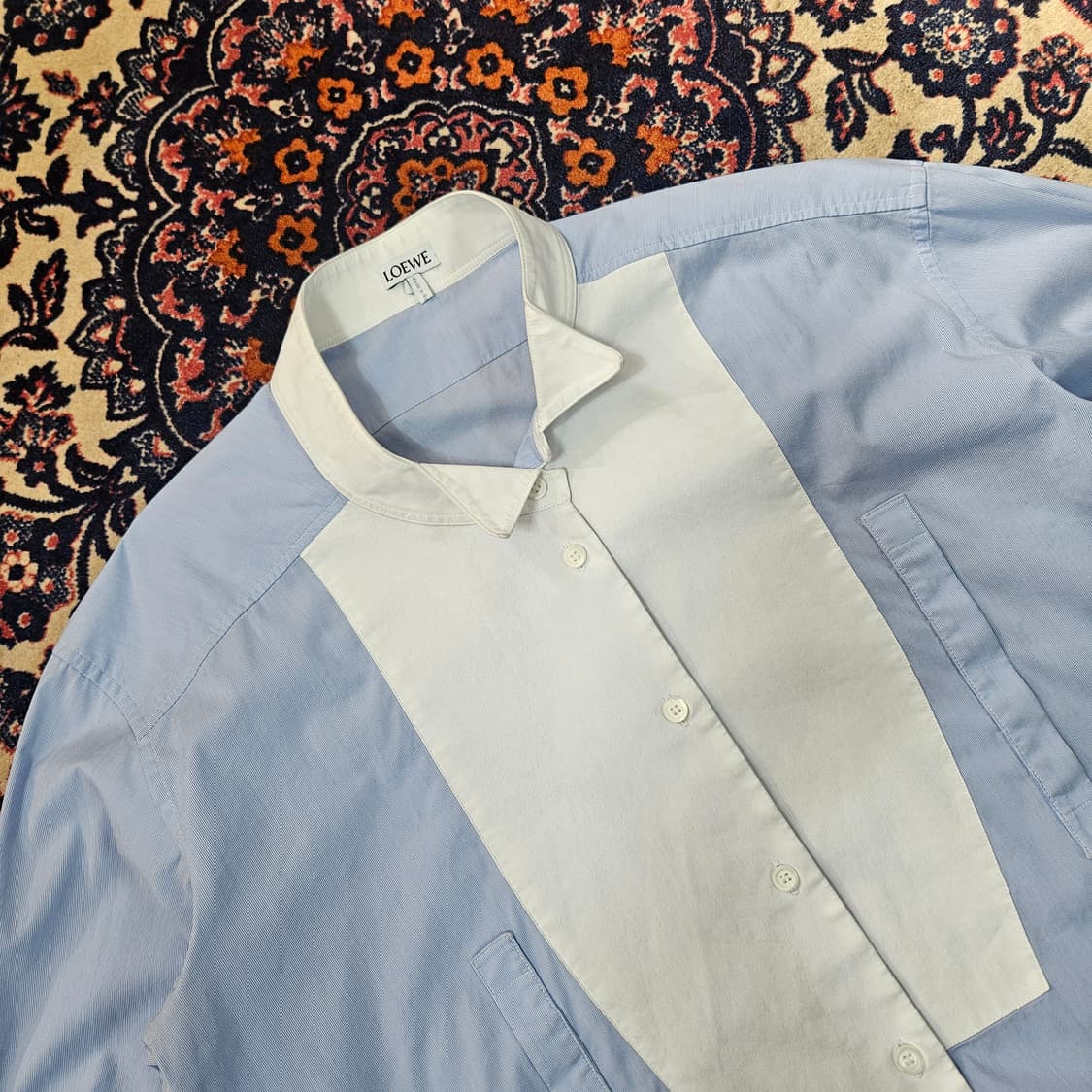 로에베(LOEWE)루즈핏 스트라이프 가죽 카라 블럭 셔츠 상품이미지2