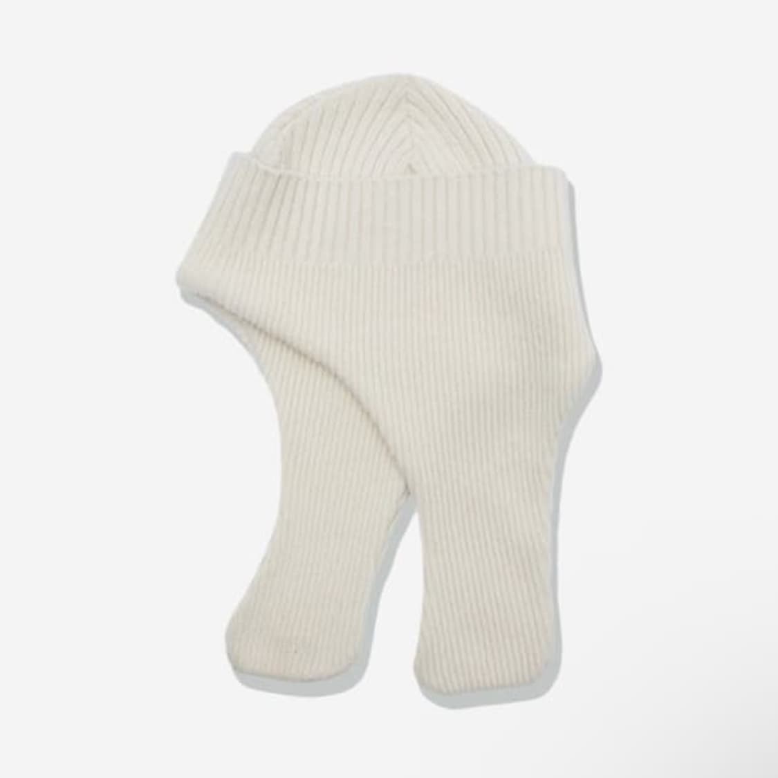 stu 이어플러 비니 크림 플랩 상품이미지1