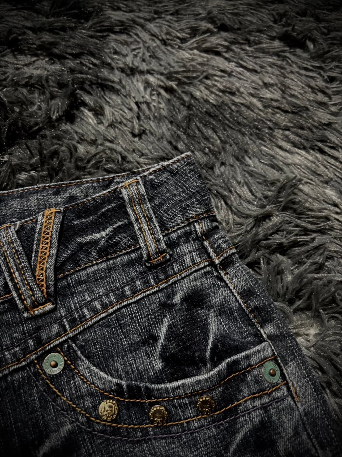Oririn Jeans 백 레터링 자수 큐빅 지퍼 포켓 워싱 데님숏팬츠 상품이미지5