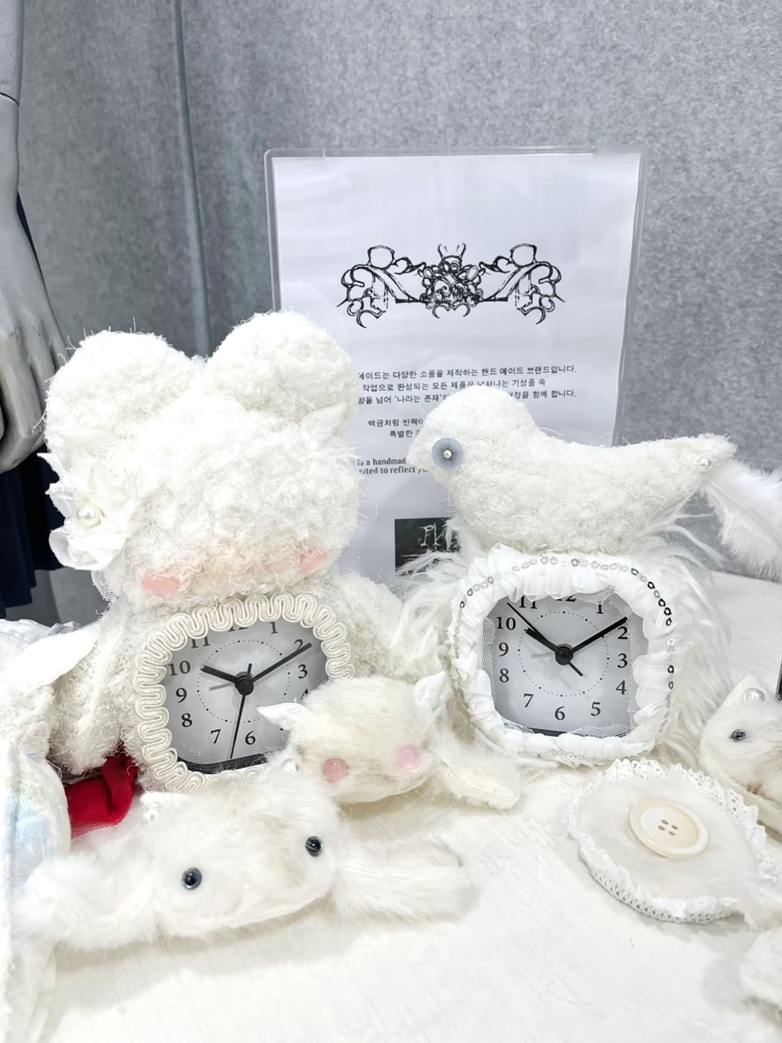 Pink eyes Momo Clock 상품이미지8