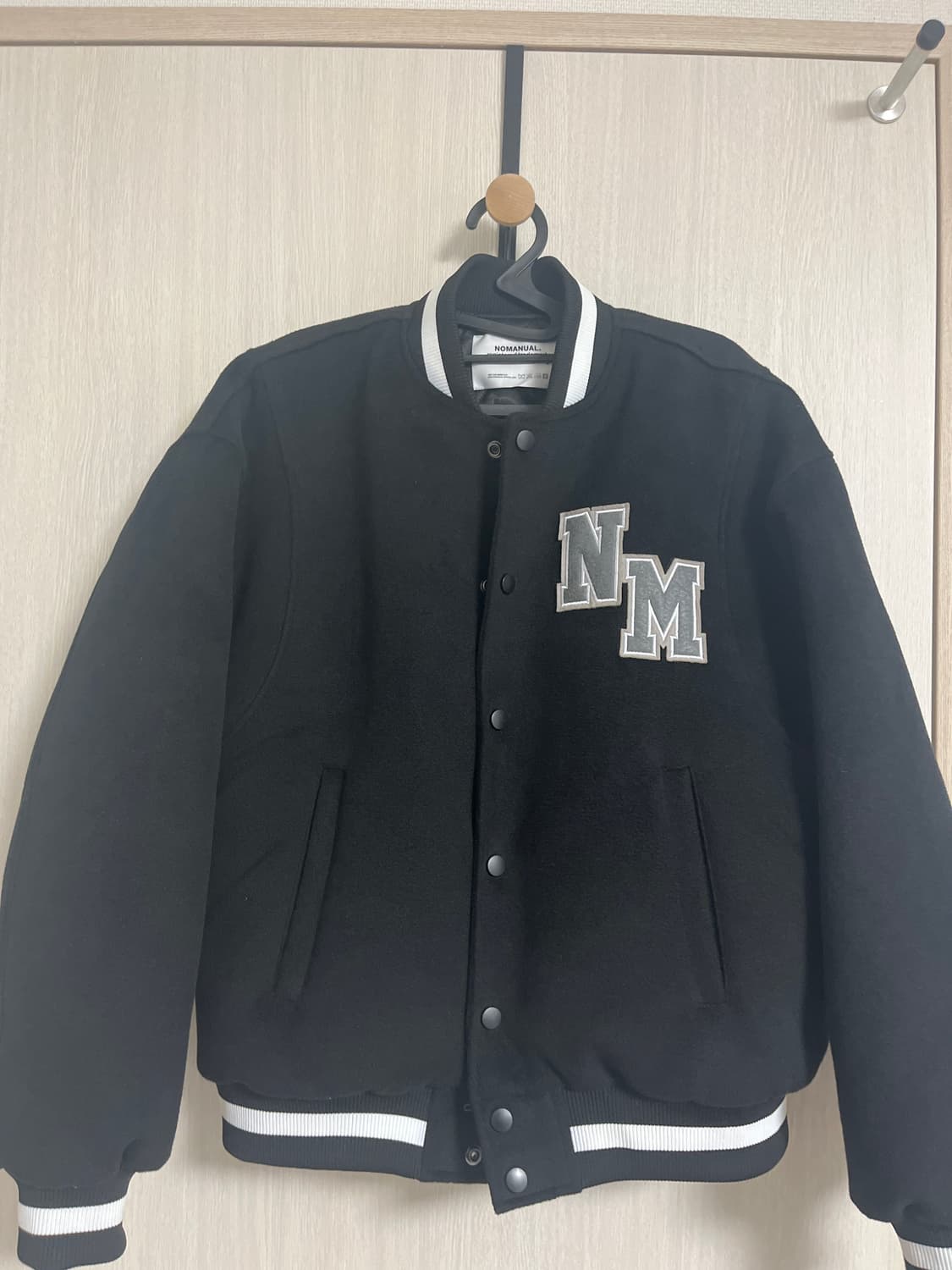 노매뉴얼 바시티자켓 거의새거 상품이미지1