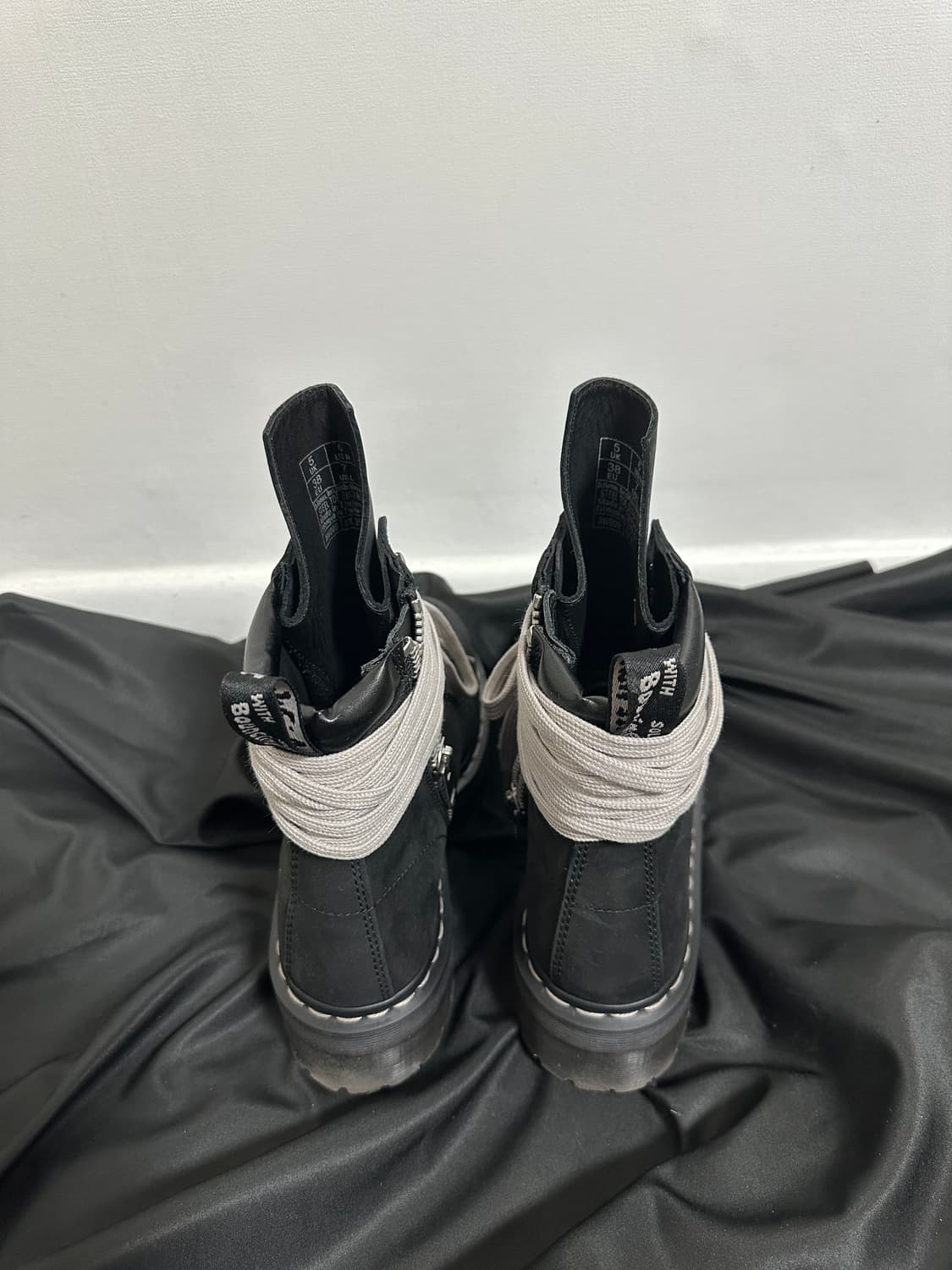 닥터마틴 릭오웬스 쿼드 솔 스틸 토 부츠 블랙 [240] 상품이미지3