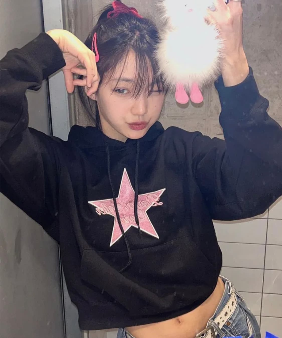 카비시 W STAR LOGO CROPPED HOODIE BLACK 상품이미지2