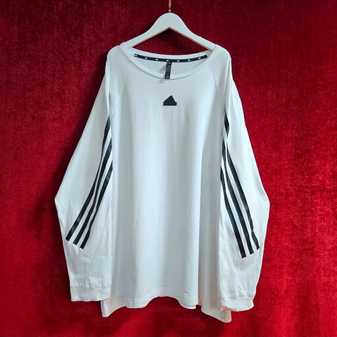 아디다스(Adidas) 사선 삼선 센터로고 긴팔티셔츠 3XL size 상품이미지1