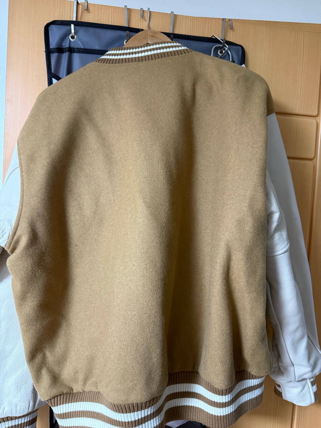 에스피오나지 바시티자켓 탄 컬러 [L] 상품이미지2